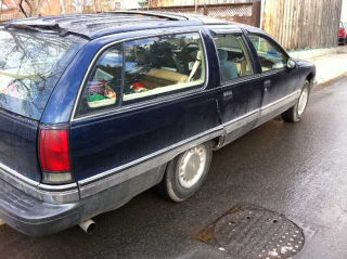 Illustration for article titled For $2,000, this diesel Roadmaster is a real loco-motive